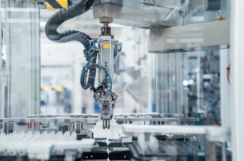 The Pharmaceutical Sector, the Fourth Industrial Revolution, and the Future